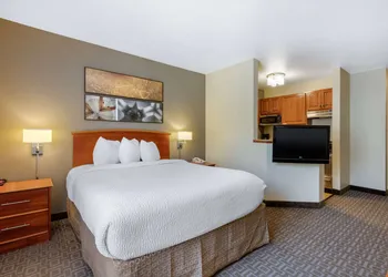Suburban Studios Birmingham Homewood I-65 hotel thumbnail 4