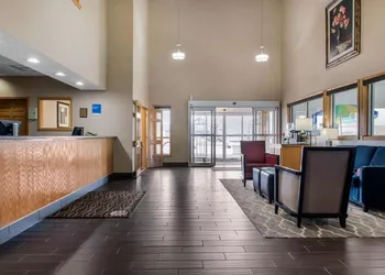 Quality Inn Jacksonville near I-72 hotel thumbnail 2