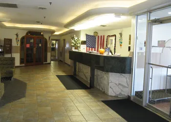 Howard Johnson by Wyndham Benton Harbor/St. Joseph hotel thumbnail 5