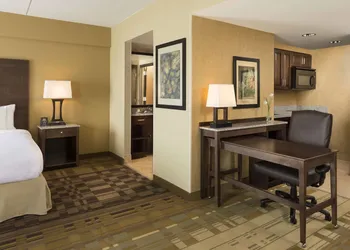 Homewood Suites by Hilton Coralville - Iowa River Landing hotel thumbnail 7