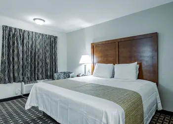 Travelodge by Wyndham Jackson I-40 Exit 82 hotel thumbnail 7