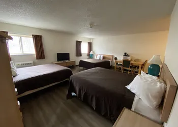 Rodeway Inn Rifle hotel thumbnail 7