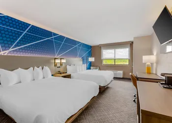 Comfort Inn River's Edge hotel thumbnail 8