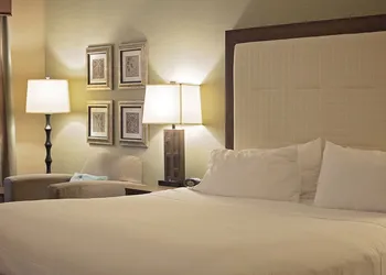 Holiday Inn Express & Suites Logan by IHG hotel thumbnail 2
