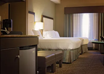 Holiday Inn Express & Suites Logan by IHG hotel thumbnail 3
