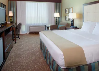 Holiday Inn Express & Suites Logan by IHG hotel thumbnail 5