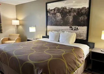 Super 8 by Wyndham Gas City Marion Area hotel thumbnail 6