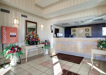 Quality Inn Brookhaven hotel thumbnail 2