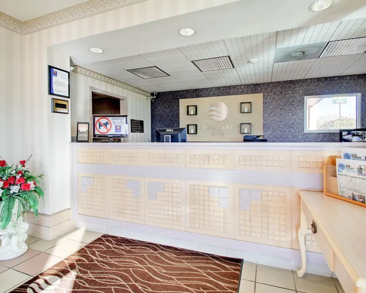 Quality Inn Brookhaven hotel detail image 6
