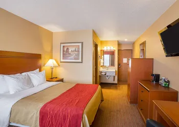 Quality Inn York hotel thumbnail 7