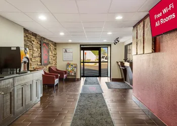 Red Roof Inn Allentown South hotel thumbnail 8