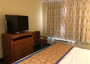 Days Inn by Wyndham Brigham City hotel thumbnail 6