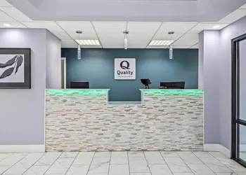 Quality Inn Fort Campbell hotel thumbnail 2