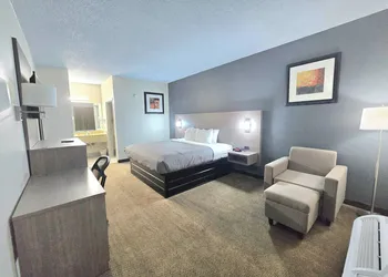 Quality Inn Fort Campbell hotel thumbnail 6