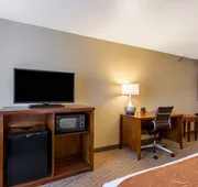 Comfort Suites Burlington hotel detail image 3