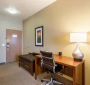 Comfort Suites Burlington hotel detail image 4
