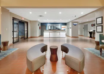Hampton Inn & Suites Childress hotel thumbnail 2