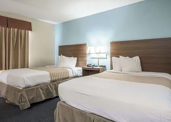 Suburban Studios of Wilmington hotel thumbnail 7