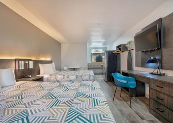 Studio 6 Texas City, TX hotel thumbnail 7