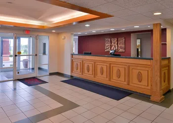 Red Roof Inn Clyde hotel thumbnail 3