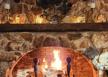 Lily Creek Lodge hotel thumbnail 6