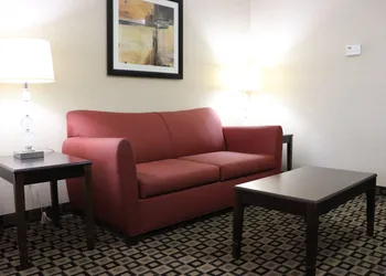 Holiday Inn Express Hotel & Suites Crawfordsville by IHG hotel thumbnail 5