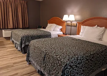 Days Inn by Wyndham Fargo/Casselton Waterpark hotel thumbnail 5