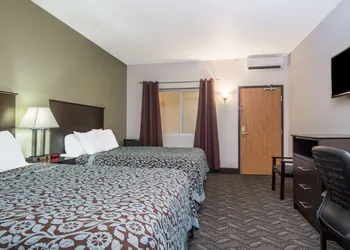 Days Inn by Wyndham Fargo/Casselton Waterpark hotel thumbnail 7