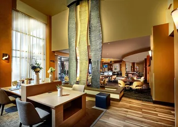 Embassy Suites by Hilton Phoenix Scottsdale hotel thumbnail 3