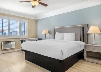 Best Western Tradewinds hotel thumbnail 8