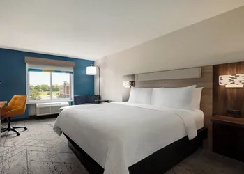 Holiday Inn Express Hotel & Suites NORTH FREMONT by IHG hotel thumbnail 8