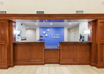 Holiday Inn Express Hotel & Suites Kilgore by IHG hotel thumbnail 2