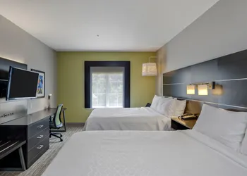Holiday Inn Express Hotel & Suites Kilgore by IHG hotel thumbnail 4