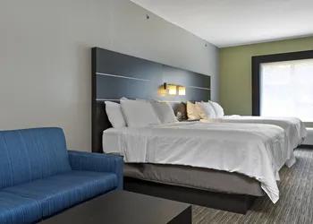 Holiday Inn Express Hotel & Suites Kilgore by IHG hotel thumbnail 5