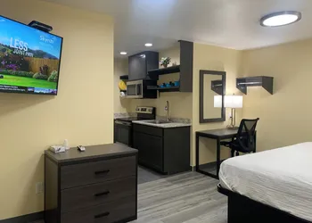 Relax Inn of Medford hotel thumbnail 4