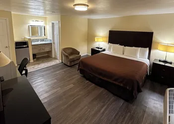 Relax Inn of Medford hotel thumbnail 5