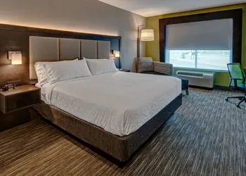 Holiday Inn Express Hotel & Suites Jackson NE by IHG hotel thumbnail 7