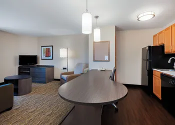 Candlewood Suites Medford by IHG hotel thumbnail 3