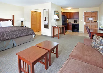 Staybridge Suites Elkhart North by IHG hotel thumbnail 3