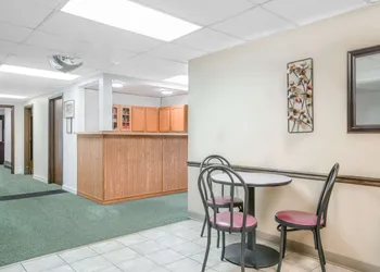 Super 8 by Wyndham Tomah Wisconsin hotel thumbnail 2