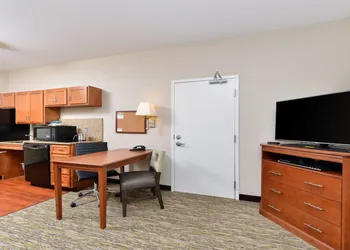 Candlewood Suites Athens by IHG hotel thumbnail 8