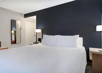 Courtyard by Marriott State College hotel thumbnail 8