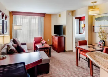 Residence Inn by Marriott Auburn hotel thumbnail 8