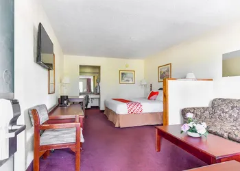 OYO Hotel Tyler Lindale hotel thumbnail 8