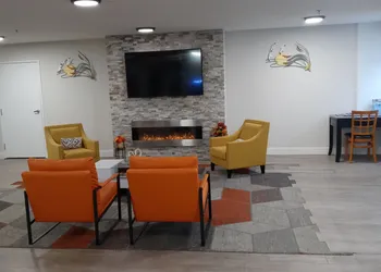 Clarion Pointe Evansville North hotel thumbnail 8