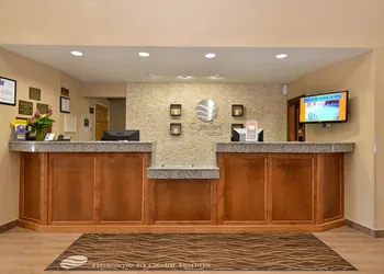 Comfort Inn & Suites Cedar Rapids North - Collins Road hotel thumbnail 6
