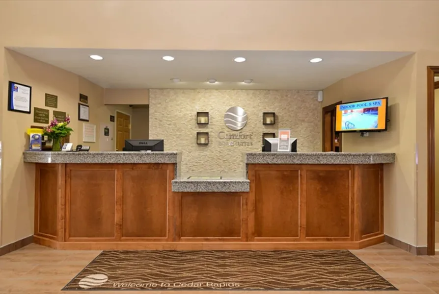 Comfort Inn & Suites Cedar Rapids North - Collins Road hotel detail image 6