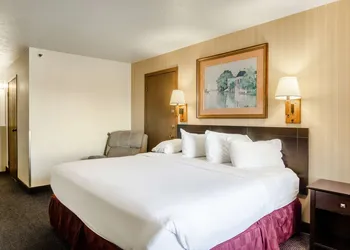 Americas Best Value Inn & Suites Ft. Collins E at I-25 hotel thumbnail 7