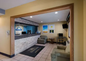 Days Inn by Wyndham Ankeny - Des Moines hotel thumbnail 2