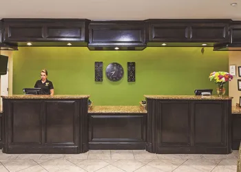 La Quinta Inn & Suites by Wyndham Livingston hotel thumbnail 5